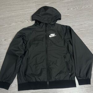 Nike Windrunner Water Resistant Hooded Jacket  Black / White Youth Sz L / XL
